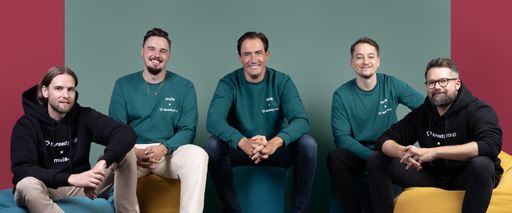 von links nach rechts: Tobias Boertz, Co-Founder und Head of
Engineering (Mula GmbH); Marvin Müller, Co-Founder (Mula GmbH); Dr.
Julian de Grahl, CEO (Spread Group); Marco Lawrenz, Co-Founder und
CEO (Mula GmbH); Moritz Halfmeyer, Co-Founder und CTO (Mula GmbH) /
Weiterer Text über ots und www.presseportal.de/nr/128801 / Die
Verwendung dieses Bildes ist für redaktionelle Zwecke unter
Beachtung ggf. genannter Nutzungsbedingungen honorarfrei.
Veröffentlichung bitte mit Bildrechte-Hinweis.