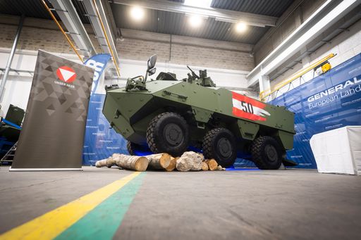 Vorschau Bild von 01 09 2022 Übernahme des 50. Pandur ins Bundesheer.
General Dynamics European Land Systems-Steyr GmbH in der
Bleibtreustrasse 2, 1110 Wien.