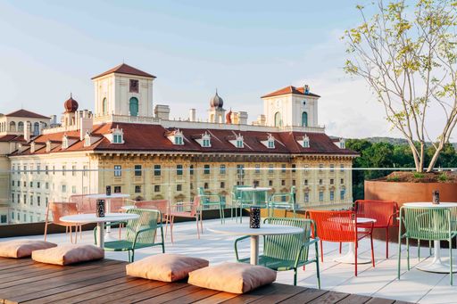 Vorschau Bild von Rooftop Bar "THE TOP" im Hotel Galántha