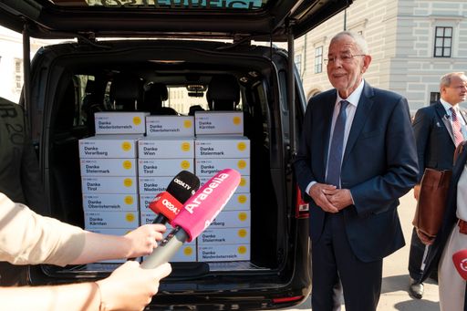 Alexander Van der Bellen erreicht 24.600
Unterstützungserklärungen