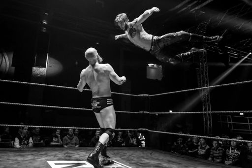 Vorschau Bild von Deutscher Wrestling-Marktführer wXw erstmals in
Wien - wXw_Bild3 S/W