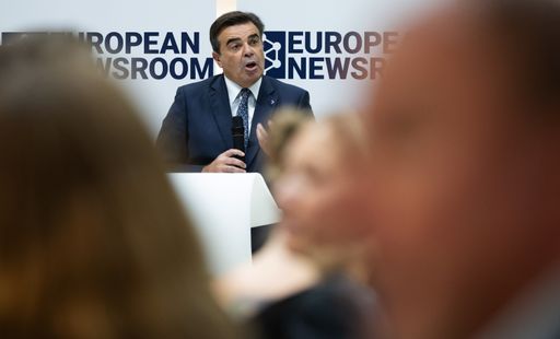Vorschau Bild von Margaritis Schinas, Vizepräsidentin der Europäischen Kommission,
bei der Eröffnung des European Newsroom (enr) in Brüssel, ein
Gemeinschaftsprojekt von 18 europäischen Nachrichtenagenturen. Foto:
Benoït Doppagne, Belga / Weiterer Text über ots und
www.presseportal.de/nr/8218 / Die Verwendung dieses Bildes ist für
redaktionelle Zwecke unter Beachtung ggf. genannter
Nutzungsbedingungen honorarfrei. Veröffentlichung bitte mit
Bildrechte-Hinweis.