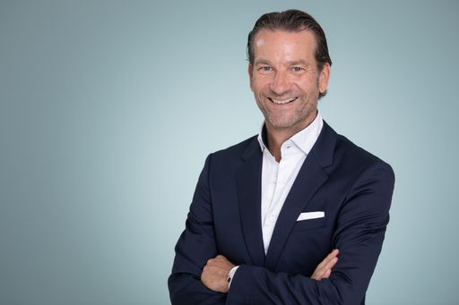  Oliver Krizek, Geschäftsführer der NAVAX Unternehmensgruppe: "Ich
freue mich über den Kauf der afb Application Services AG, da wir
dadurch unsere Kompetenz im Financial Services Bereich erweitern und
unsere Kundinnen und Kunden noch besser betreuen können. Damit
setzen wir unseren Wachstumskurs in Richtung DACH-Raum weiterhin
erfolgreich fort."
