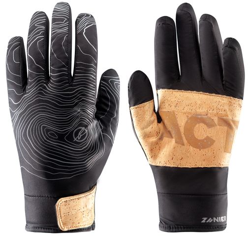  Der Handschuh Bleed X Zanier ist vegan, recycelt
und recycelbar. Der Tiroler Traditionsbetrieb Zanier nimmt das
Modell nach seiner Lebensdauer zurück und schließt so den
Recyclingkreislauf.