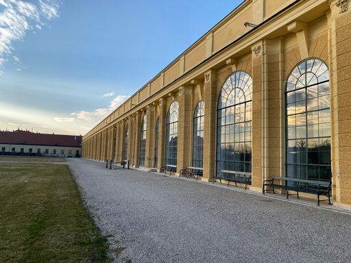 Erste Kunstmesse in Schönbrunns Orangerie