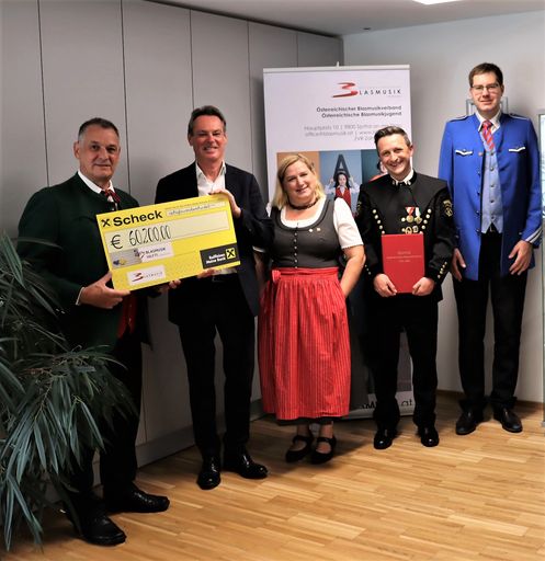  Spendenübergabe Blasmusik Hilft