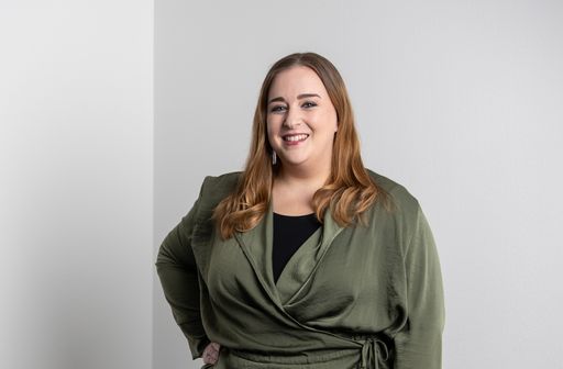 Vorschau Bild von Romana Mocnik, Project Lead Customer Experience der NAVAX
Unternehmensgruppe: "Die tolle Zusammenarbeit war vor allem durch
den sehr professionellen und freundschaftlichen Umgang miteinander
geprägt. Ein besonderes Highlight war das Miterleben der Erfolge und
die Freude der User über das neue System sowie die äußerst rasche
Umsetzung in nur vier Monaten."