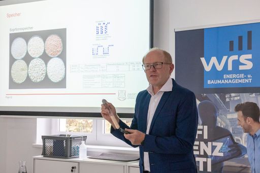 Vorschau Bild von DI Dr. Gerald Steinmaurer präsentierte aktuelle
Forschungsthemen anhand praktischer Beispiele.