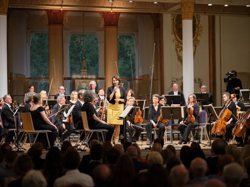 Vorschau Bild von Karoline Edtstadler (c) Michael Pinzolits