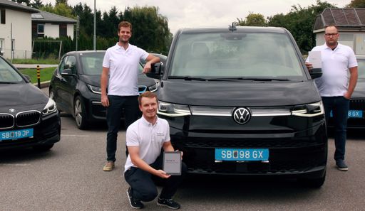 Das Gründerteam von Blaue Kennzeichen setzt sich
seit mehreren Jahren intensiv mit dem Thema Probefahrten in
Österreich auseinander und konnte dabei echte Innovationen kreieren.