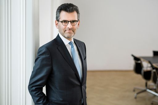  Dr. Armenak Utudjian, Präsident des
Österreichischen Rechtsanwaltskammertages (ÖRAK)