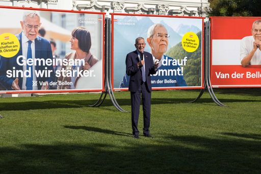 Vorschau Bild von Plakatpräsentation Van der Bellen