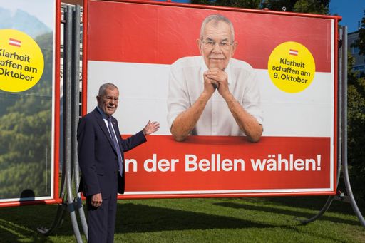 Vorschau Bild von Plakatpräsentation Van der Bellen