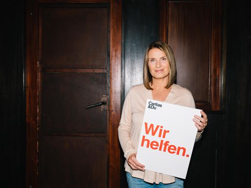 Vorschau Bild von Barbara Stöckl stellt in Bezug auf den Klimabonus
die Frage: "Brauch i das? Oder Caritas?" und will damit jene zum
Spenden animieren, die nicht auf den Klimabonus angewiesen sind.