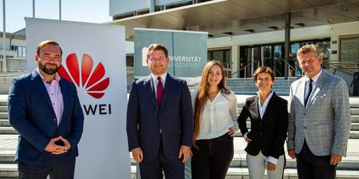 Das Huawei Seeds for the future Programm geht in
die nächste Runde. Heuer ist die Universität Klagenfurt neu mit
dabei.