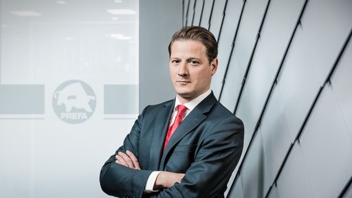 Vorschau Bild von „Interne und externe Experten haben bei PREFA über
zwei Jahre lang fachübergreifend an dieser einzigartigen Innovation
gefeilt“, erläutert PREFA Geschäftsführer Leopold Pasquali.