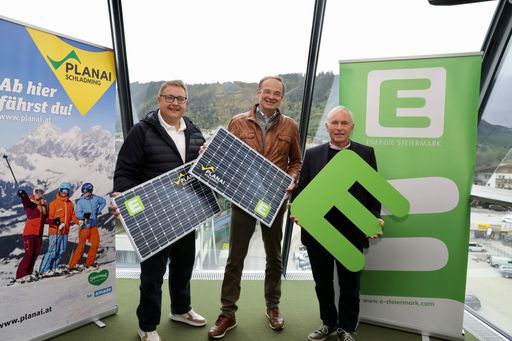  Die Planai-Hochwurzen-Bahnen gehen mit gutem Beispiel voran und
setzen unterstützt von der Energie Steiermark auf Sonnenstrom.