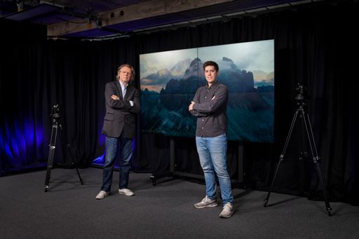  Die beiden oneand.online-Gründer Ferenc Papp und
Christopher Zajac (v.l.n.r.) im neu eröffneten Livestream-Studio