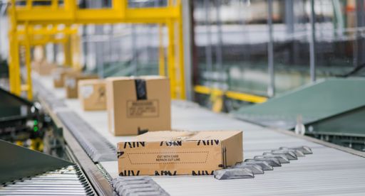 Jede Toyota-System-Integration startet mit einer Analyse, bei der
ein existenter Lagerabschnitt mit seinen Prozessen exakt
durchleuchtet, erfasst und in Folge neu organisiert wird.