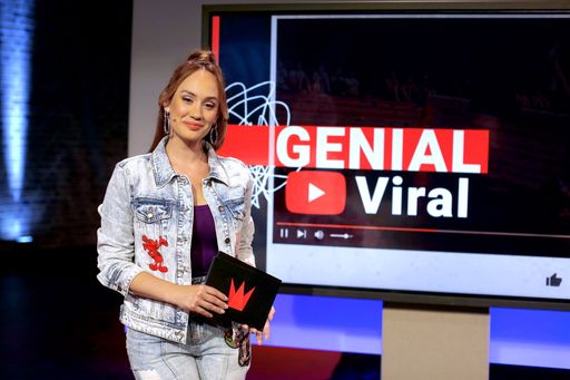 Vorschau Bild von Moderatorin Sasa Schwarzjirg präsentiert ab 29.
September die neue Hauptabend-Show "Genial Viral: Die
Millionen-Klicks". In der Send8uung schauen sich Promis zu
unterschiedlichen Themen YouTube und Social Media Videos an und
diskutieren darüber. Verwendung ausschließlich in direktem
Zusammenhang mit der Berichterstattung zur Sendung.