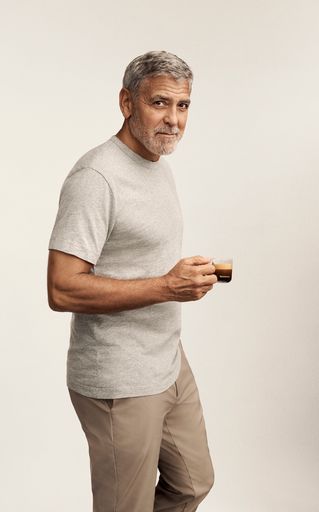 Vorschau Bild von „The Empty Cup“ ist die 16. Kampagne von
Markenbotschafter George Clooney für Nespresso.
