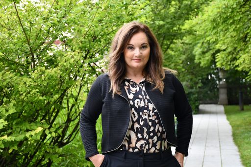 Vorschau Bild von Um unseren landwirtschaftlichen Mitgliedern
weiterhin Arbeitskräfte stellen zu können arbeiten wir an
verschiedenen Strategien. Spitzen-Platzierungen in verschiedenen
Arbeitgeber-Rankings zeigen, dass wir ein beliebter Arbeitgeber
sind. Wir bieten unterschiedlichste Positionen für jede Lebenslage,
schreiben laufend neue Jobs aus.