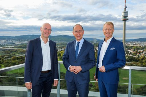  Politikwissenschafter Peter Filzmaier zu Gast bei der Pharma
Logistik Austria GmbH
