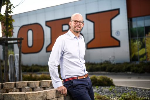 Sebastian Gundel (44 Jahre) ist neuer Chief Executive Officer
(CEO) der OBI Group Holding SE & Co. / Weiterer Text über ots und
www.presseportal.de/nr/163911 / Die Verwendung dieses Bildes ist für
redaktionelle Zwecke unter Beachtung ggf. genannter
Nutzungsbedingungen honorarfrei. Veröffentlichung bitte mit
Bildrechte-Hinweis.
