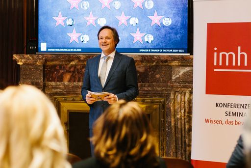 Vorschau Bild von imh Geschäftsführer und Eigentümer Mag. Manfred
Hämmerle steht seit 30 Jahren für Beständigkeit und
Weiterentwicklung