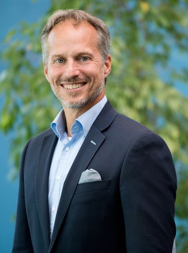 Vorschau Bild von Markus Herzl, neuer Head of Partnership Banking
Anadi Bank