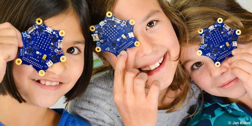 Calliope mini in der EU Code Week / Weiterer Text über ots und
www.presseportal.de/nr/147545 / Die Verwendung dieses Bildes ist für
redaktionelle Zwecke unter Beachtung ggf. genannter
Nutzungsbedingungen honorarfrei. Veröffentlichung bitte mit
Bildrechte-Hinweis.