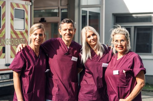 Vorschau Bild von v.li.: Verena Baumwinkel, Christian Pracht, Amelie Schneider,
Birgit Hansen / Weiterer Text über ots und
www.presseportal.de/nr/6605 / Die Verwendung dieses Bildes ist für
redaktionelle Zwecke unter Beachtung ggf. genannter
Nutzungsbedingungen honorarfrei. Veröffentlichung bitte mit
Bildrechte-Hinweis.