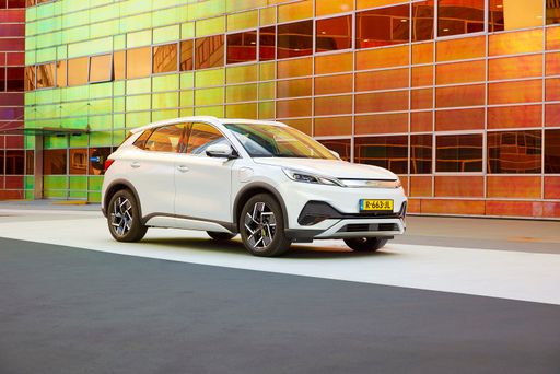 Vorschau Bild von Eines der BYD Modelle, welches ab sofort bei DENZEL gibt.