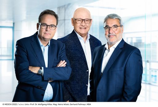  v.l.n.r. Univ.-Prof. Dr. Wolfgang Hilbe, Mag. Heinz
Wlzek, Gerhard Feilmayr, MBA