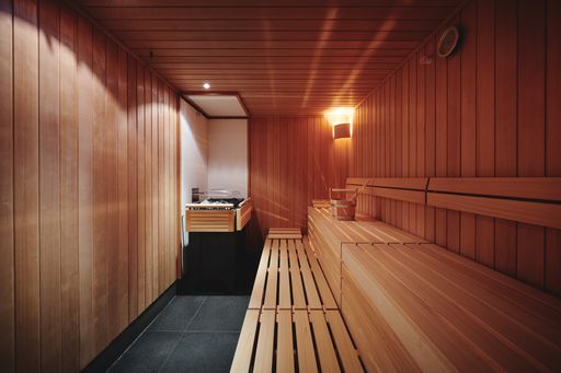 Vorschau Bild von Das Trendhotel Gilbert setzt seit Kurzem auf SPA
und lebt Nachhaltigkeit von der Fassade bis zur Sauna. Bei der
Gestaltung der neuen Wohlfühlorte setzte das Trendhotel Gilbert auf
österreichische Kompetenz, Qualität und Nachhaltigkeit vom
Tiroler-Saunapionier KLAFS .