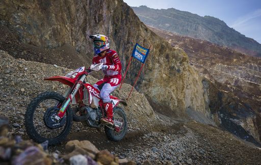 Vorschau Bild von Taddy Blazusiak races during the Red Bull
Erzbergrodeo 2022 in Eisenerz, Austria on June 18, 2022