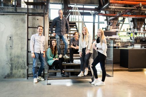  Projektleiter der prämierten Projekte: Andreas Malek, Lisa Stern,
Michael Urban, Karl Bauer, Christina Essl, Gloria Havlena:
(v.l.n.r.)