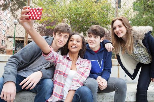 Mädchen und Burschen zwischen 10 und 14 Jahren
haben lt. Kids-Studie 2022 völlig verschiedene Ansprüche an den
Urlaub