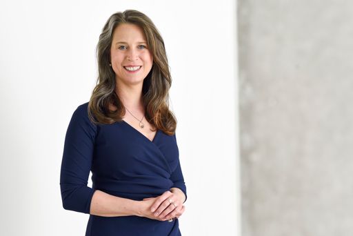 Vorschau Bild von Nicole Schlautmann, neue Country Managerin der
Pfizer Corporation Austria