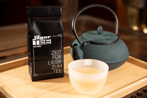 Vorschau Bild von Zum 160. Jubiläum des Teefachgeschäft JägerTEE gibt
es die Jubiläumssorte Nepal1862 - inspiriert vom Geschmack der
Teeimporte in der Gründungszeit - Limited Edition - Nur im Geschäft
in der Operngasse 6, 1010 Wien