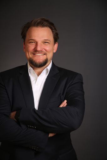 Werner Koele ist Gründer und CEO von SteadySense,
ein steirisches biomedizinisches Ingenieurbüro, das die
Körpertemperaturmessung mittels Sensorpflaster revolutioniert.