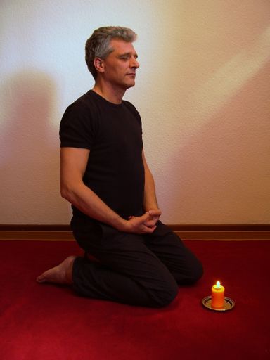 Meditation und Yoga sind eine wichtige Gemeinsamkeit in
Beziehungen / Weiterer Text über ots und
www.presseportal.de/nr/71147 / Die Verwendung dieses Bildes für
redaktionelle Zwecke ist unter Beachtung aller mitgeteilten
Nutzungsbedingungen zulässig und dann auch honorarfrei.
Veröffentlichung ausschließlich mit Bildrechte-Hinweis.
