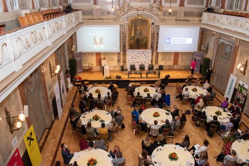 https://www.apa-fotoservice.at/galerie/30896 Österreichischer
Journalistinnenkongress 2022 im Haus der Industrie