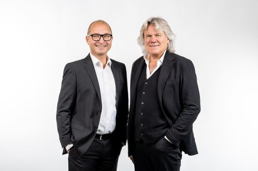  Ing. Mag. (FH) Christian Brunner, CEO und Managing Partner von
EPHIC Hotel Invest, und Walter Toifl, Head of Investent bei EPHIC
Hotel Invest