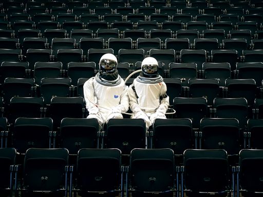 MAKROKOSMOS. sirene Operntheater 2022 / Wien Modern
35