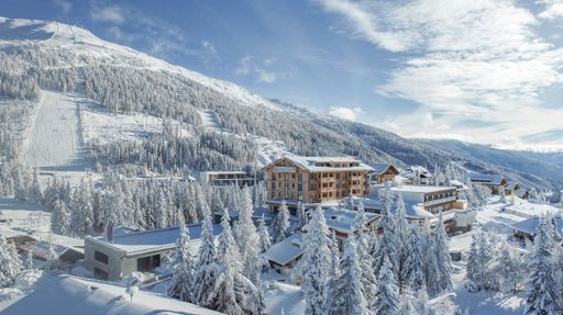  Hotel Das Katschberg Winter Außenansicht