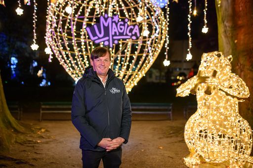 Im dritten Jahr reisen Besucherinnen und Besucher
bei LUMAGICA Innsbruck "einmal um die ganze Welt". LUMAGICA
Ehrenberg findet erstmalig statt und thematisiert die Geschichte der
Burgruine.