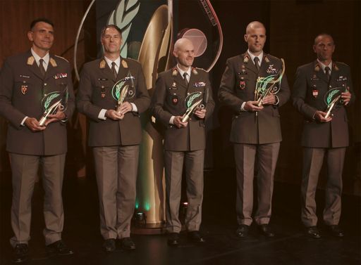 Vorschau Bild von Militärexperten "Special Award"