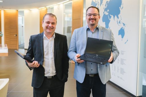 Markus Wagner (Head of Blue IT Greiner AG) und
Jürgen Münzner (AfB Oberösterreich & Salzburg)
