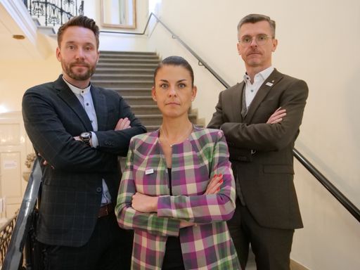 „Die Alarmglocken sollten schon längst schrillen“.
MFG Oberösterreich mit Joachim Aigner, Dagmar Häusler und Manuel
Krautgartner